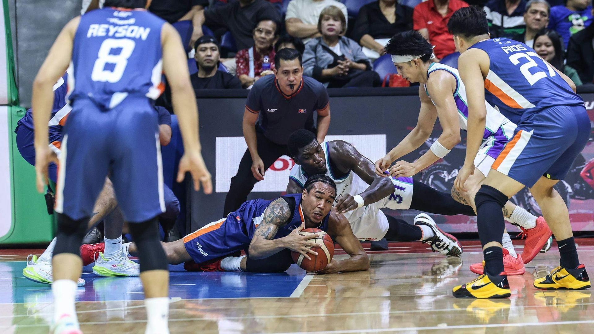 PBA: Meralco star Chris Newsome praises young Converge--‘Gonna be a scary team’